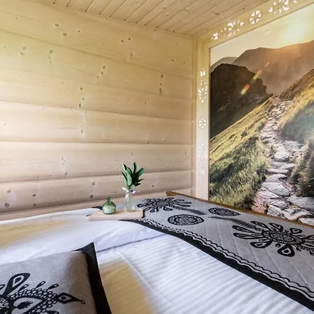 アパート Anna Maria-chocholow ホホウフ