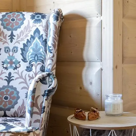 Anna Maria-chocholow アパート *