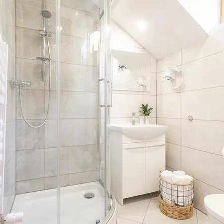 Anna Maria-chocholow *